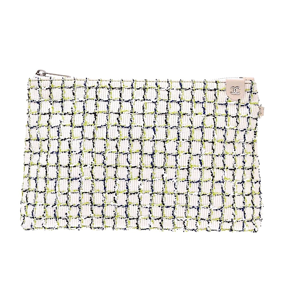Authentic CHANEL Spring/Summer 2019 tweed clutch make up bag
